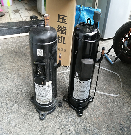 尼勒克中央空调压缩机的更换维修